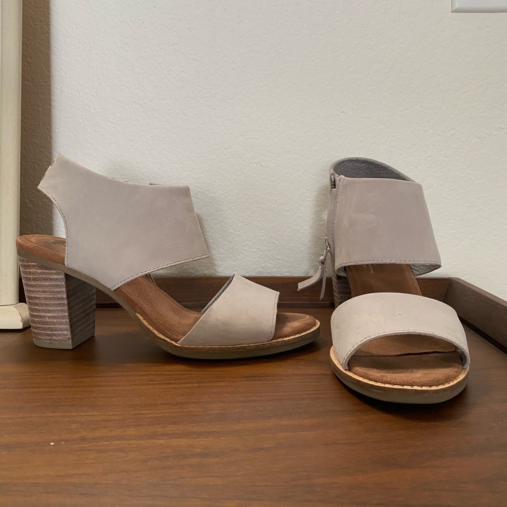 Light grey heeled sandals